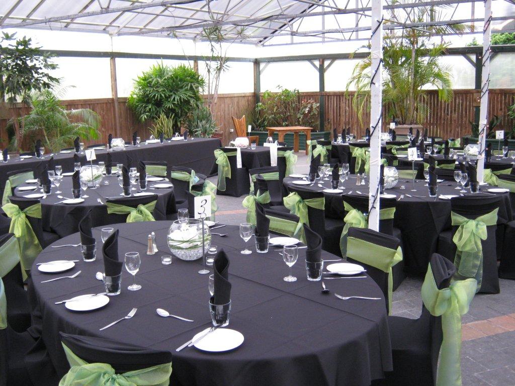 Table setting - covered courtyards