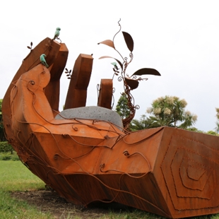 A Sculptured Gardens image
