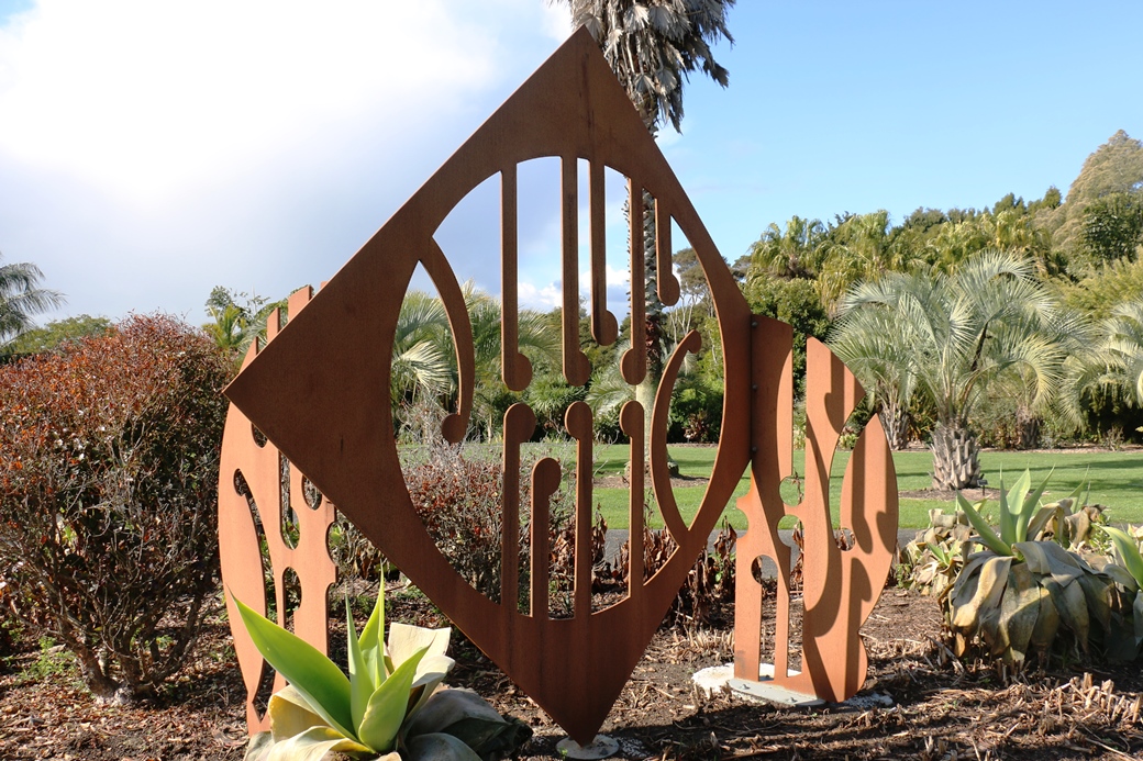 Awhi Rito, by Richard Cooper. 2007