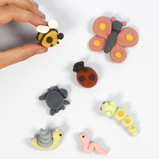 Mini bugs: a clay craft for kids image
