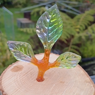 Luscious glass leaf workshop image